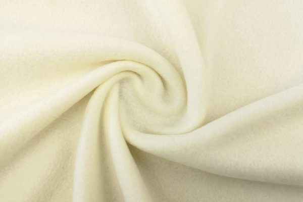 Polar Liso
Color Crudo
1.5 Mtr de Ancho